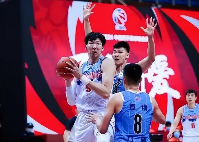 九游娱乐-首钢内线砍近60分，广东内线被狠打，青训断层有多坑？